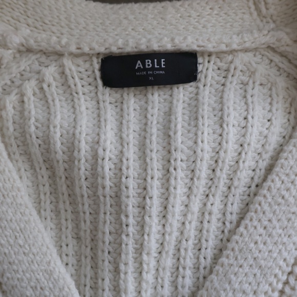 Able Cristina Boyfriend Cardigan Womens XL Cream Closet Staple Coastal - Picture 8 of 10